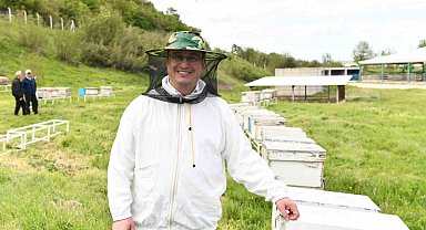 Türkiye'nin ilk arı pazarı Bursa'da kuruldu