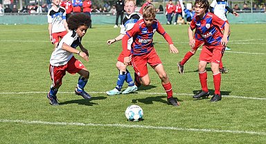 U12 İzmir Cup, tüm hızıyla devam ediyor
