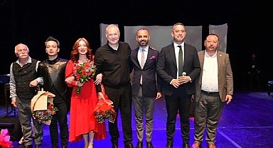 Uğur Mumcu Tiyatro Oyunuyla Anıldı 