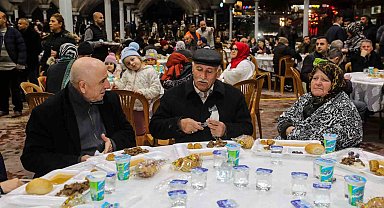 Yenimahalle'de mahalle iftarlarının ilki Şentepe'de yapıldı