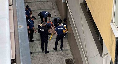 16 Yaşındaki Genç Tartıştığı Anne Abla Ve Komşusunu Bıçakladı