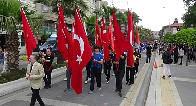 19 Mayıs Atatürk’ü Anma, Gençlik Ve Spor Bayramı Edremit’te Kutlandı