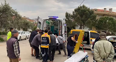 2 Otomobil Çarpıştı Olan Yayaya Oldu