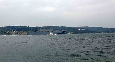 'TCG Anadolu' Çanakkale Boğazı'ndan geçti