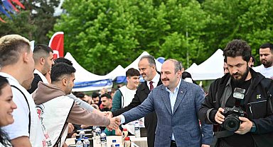 7 dakikada 7 pide yedi, 5 çeyrek altın kazandı