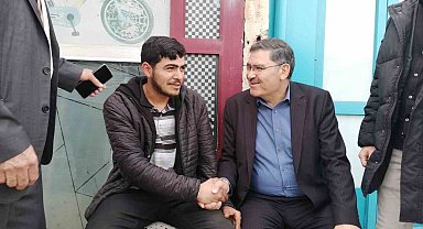 AK Parti Milletvekili adayı Eminmollaoğlu: "Amerika'sının İngiliz'inin, İsrail'in desteklediği bir yapıyla karşı karşıyayız"