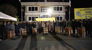 Akyurt'ta çiftçilere arılı kovan dağıtıldı