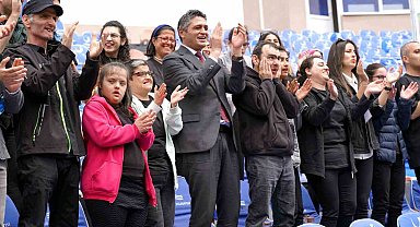 Aliağa'da hayatı paylaşmak için engel yok