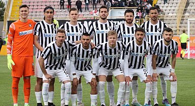 Altay, sezonu İzmir'de noktalayacak