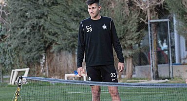 Altaylı Efe Sarıkaya kulübeye çekildi