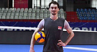 Arda Bostan: "Milli Takım formasını yeniden giyeceğim için heyecanlıyım"