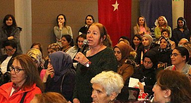 Ataşehirli kadınlar haklarını konuşmak için bir araya geldi