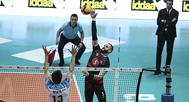 AXA Sigorta Efeler Ligi: Halkbank: 3 - Ziraat Bankkart: 1