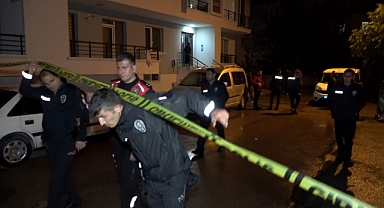 Ayrılmak İsteyen Polis Sevgilisini Başından Vurdu   