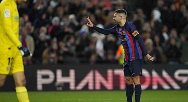 Barcelona'da Jordi Alba sezon sonu takımdan ayrılacak