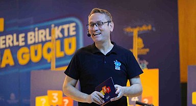 Başakşehir Belediye Başkanı Kartoğlu, çevre farkındalığı için pedal çevirdi