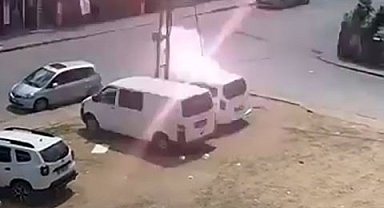 Başakşehir'de elektrik kabloları cadde ortasında bomba gibi patladı