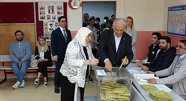 Binali Yıldırım Tuzla'da oyunu kullandı
