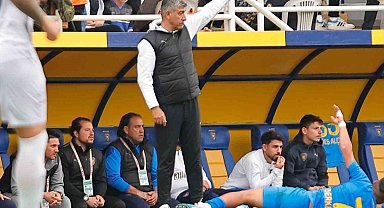 Bucaspor 1928'de Sait Karafırtınalar, Cüneyt Dumlupınar'ı geride bıraktı