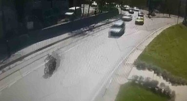 Bursa'da ters şeritten giden otomobil zincirleme kazaya böyle yol açtı