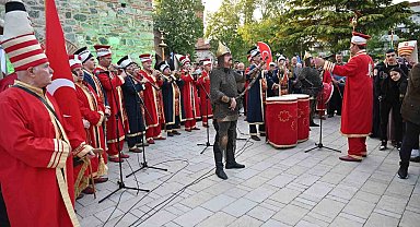 Bursa'nın tarihi hanlar ve çarşıları bir meydan daha kazandı
