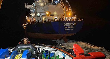 Çanakkale Boğazı'nda dökme yük gemisi makine arızası yaptı