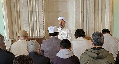 Diyanet İşleri Başkanı Erbaş: "Arkamızdan bırakacağımız en büyük servet alnı secdeli bir nesil"