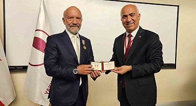 Dr. Suat İrfan Günsel'e "TÜRKSOY 30. Yıl Altın Madalyası" takdim edildi