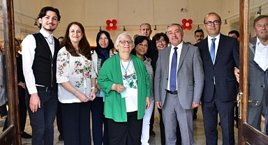 Ebru Ustası Ve Öğrencilerinden 'Ebru' Sergisi   