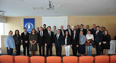 EGİAD, İzmirli gazetecilerle buluştu