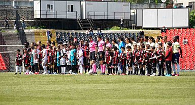 Fenerbahçe Kadın Futbol Takımı yarı finale yükseldi