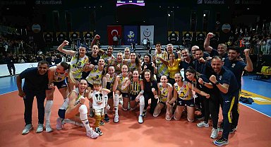Fenerbahçe Opet finalde