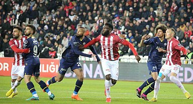 Fenerbahçe, Sivas'ta avantaj peşinde