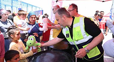 Hatay'da hayata Bursa ile sarılıyorlar