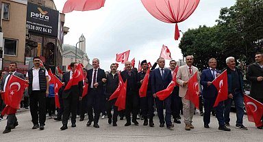 İnegöl'de 19 Mayıs coşkusu sokaklara taştı