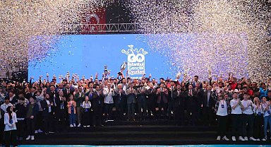 İstanbul Gençlik Oyunları'nın ödül töreni gerçekleştirildi