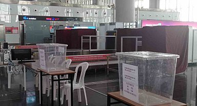 İstanbul Havalimanı'nda seçim sandıkları yeniden kuruldu