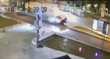 Yayaya Çarpmamak İçin Kendi Aracının Altında Kalıp Can Verdi