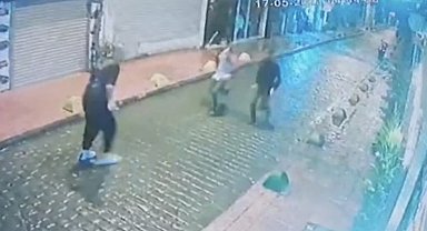  İranlı Şahıs Etrafa Küfürler Savurunca 2 Otoparkçı Tarafından Palalı Saldırıya Uğradı