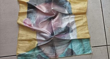 İstanbul'da Yeşil Sol Parti mitingine katılan PKK üyesi Öcalan flamasıyla yakalandı