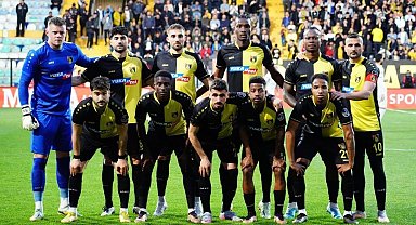 8 Puan Toplayan İstanbulspor Düşme Hattında Rahat Bir Nefes Aldı