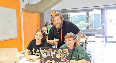 İzmir Ekonomi'den Festival