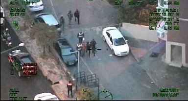 İzmir'de 306 personelle dev operasyon: 33 gözaltı