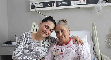 İzmir'de hastanede unutulmaz Anneler Günü