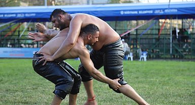 Yağlı Güreş Şampiyonu Gümüşalan Oldu