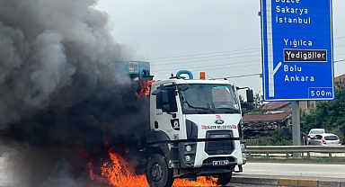 Kamyon Alev Alev Yandı  