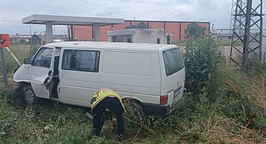 Karacabey'de kamyonet şarampole düştü: 1 ölü, 2 yaralı