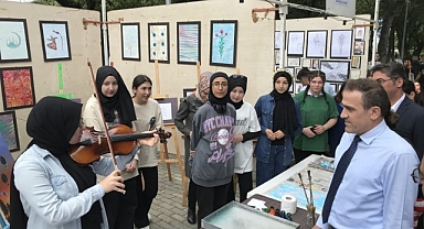  Kaymakam İlyas Memiş Görsel Sanatlar, Teknoloji Ve Tasarım Sergisine Katıldı   