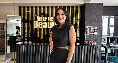 Kendi Cilt Lekelerinden Yola Çıkan İş Kadını Nuray Yıldız’a Paris’ten Ödül   