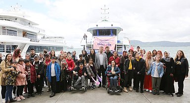 Küçükçekmece'de özel gereksinimli çocuklara özel boğaz turu